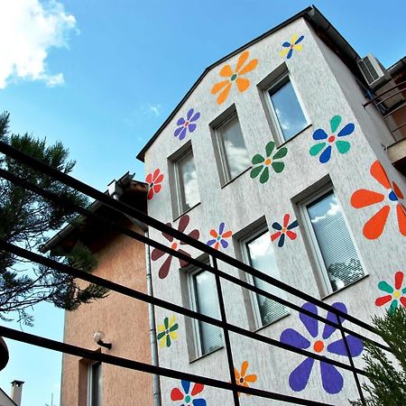 10 Coins Hostel & Tours Sofya Dış mekan fotoğraf