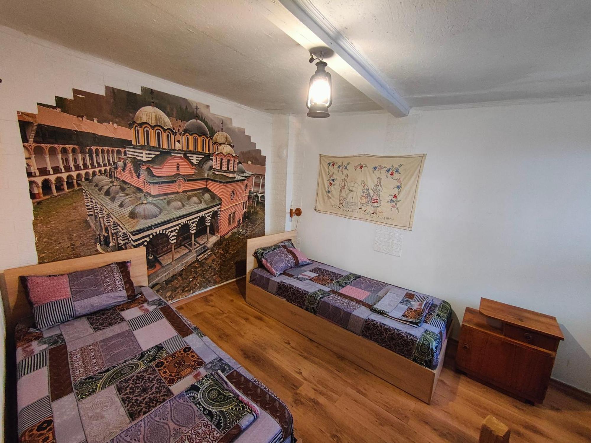 10 Coins Hostel & Tours Sofya Dış mekan fotoğraf