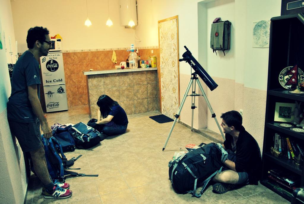 10 Coins Hostel & Tours Sofya Dış mekan fotoğraf